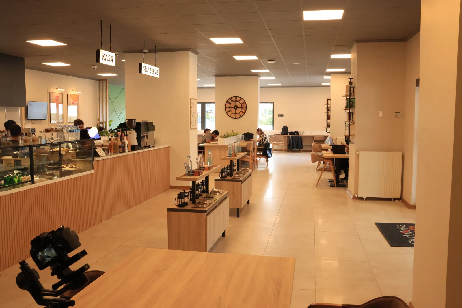 Study Anka Coffee sıcak atmosfer